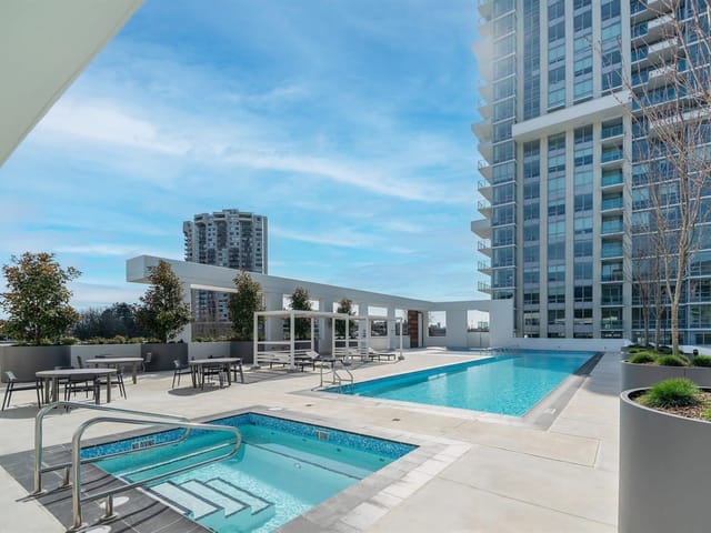 Apartment for sale in North Vancouver, North Vancouver, 704 1675 Lions Gate Lane, 263173115 | Realtylink.org