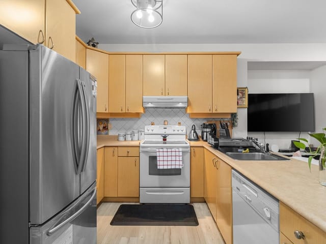 House for rent in Surrey, Surrey, 126xx Hampton Court, 263173136 | Realtylink.org