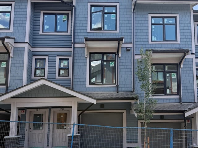 Townhouse for sale in Langley, Langley, 180 6951 204 Street, 263173301 | Realtylink.org