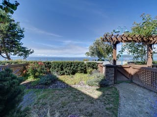Apartment for sale in Sechelt, Sunshine Coast, 105 5160 Davis Bay Road, 263173379 | Realtylink.org
