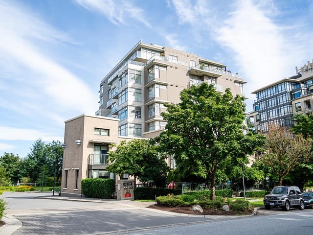 Apartment for sale in Burnaby, Burnaby North, 501 9298 University Crescent, 263173432 | Realtylink.org