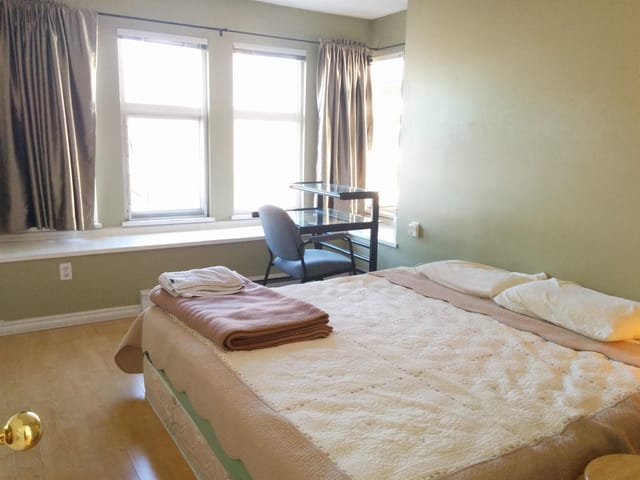 Townhouse for rent in Richmond, Richmond, ROOMS in SHARED 12331 McNeely Drive, 263173513 | Realtylink.org