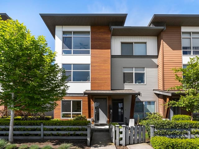Townhouse for rent in Surrey, Surrey, 102 8473 163 Street, 263173537 | Realtylink.org