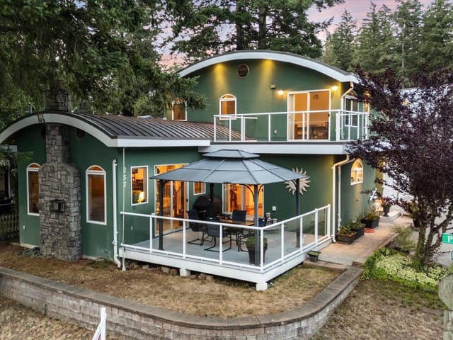 House for sale in Cultus Lake, Cultus Lake & Area, 267 First Avenue, 263173555 | Realtylink.org