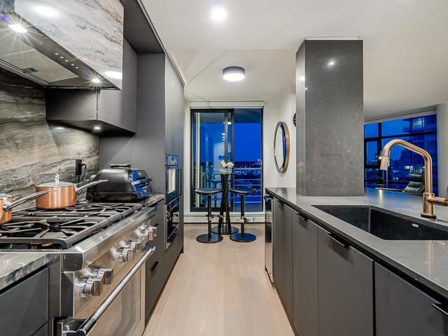 Apartment for sale in Vancouver, Vancouver West, 2207 198 Aquarius Mews, 263173596 | Realtylink.org