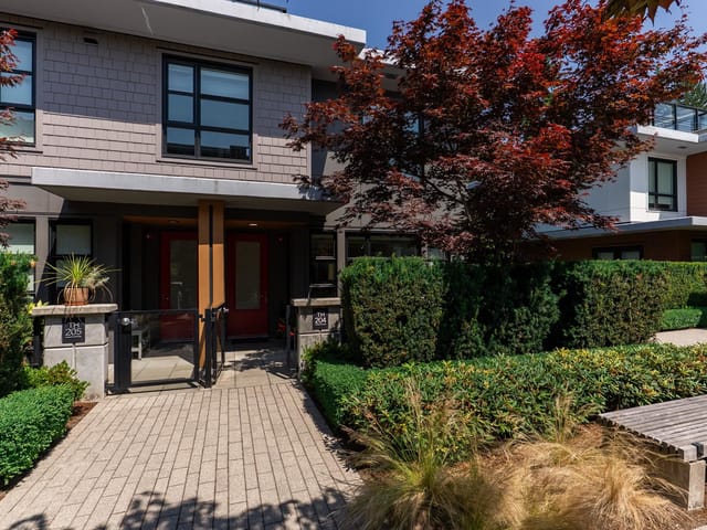 Townhouse for sale in North Vancouver, North Vancouver, 204 1055 Ridgewood Drive, 263173662 | Realtylink.org