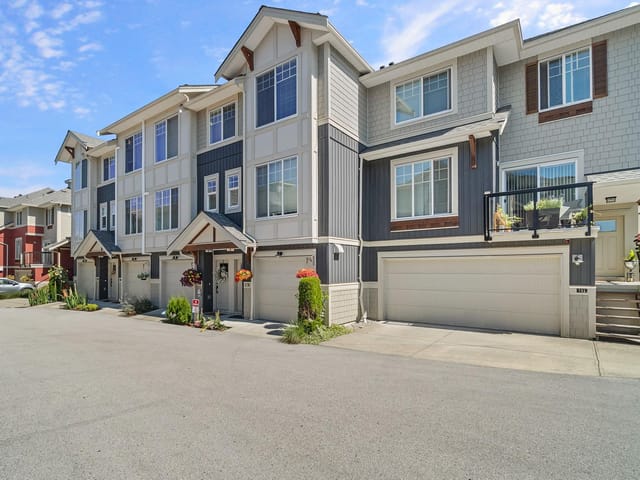 Townhouse for sale in Langley, Langley, 110 20498 82 Avenue, 263173790 | Realtylink.org