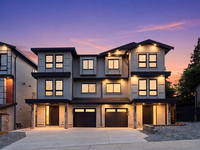 1/2 Duplex for sale in Surrey, Cloverdale, 102 5745 172 Street, 263173843 | Realtylink.org