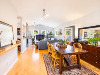 Apartment for sale in North Vancouver, North Vancouver, 303 1528 Bowser Avenue, 263173852 | Realtylink.org
