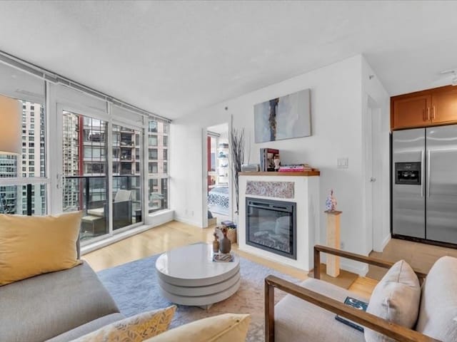 Apartment for sale in Vancouver, Vancouver West, 1707 1189 Melville Street, 263173889 | Realtylink.org