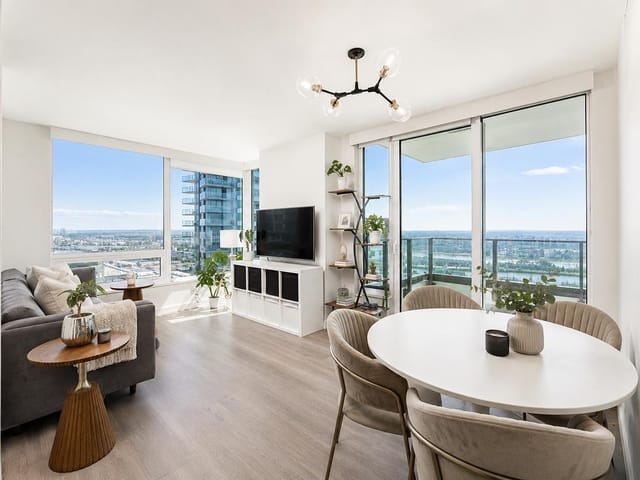 Apartment for sale in Vancouver, Vancouver West, 2907 8189 Cambie Street, 263173898 | Realtylink.org