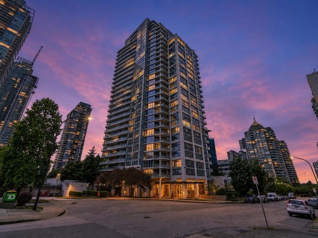 Apartment for sale in Burnaby, Burnaby North, 402 4400 Buchanan Street, 263173907 | Realtylink.org