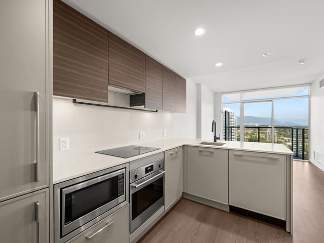 Apartment for sale in Surrey, North Surrey, 2908 13745 George Junction, 263173994 | Realtylink.org