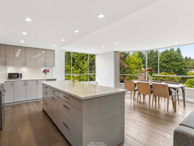 Apartment for sale in Vancouver, Vancouver West, 201 2140 Briar Avenue, 263174040 | Realtylink.org
