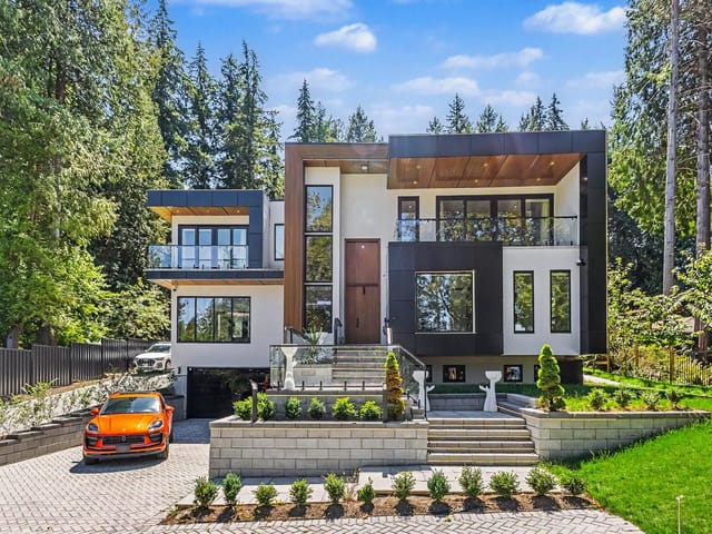House for sale in Surrey, South Surrey White Rock, 13046 Crescent Road, 263174074 | Realtylink.org