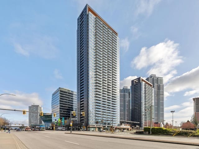 Apartment for sale in Surrey, North Surrey, 1805 13615 Fraser Highway, 263174109 | Realtylink.org