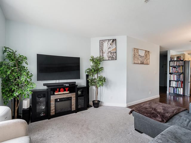 Apartment for sale in Langley, Langley, 206 19774 56 Avenue, 263174116 | Realtylink.org