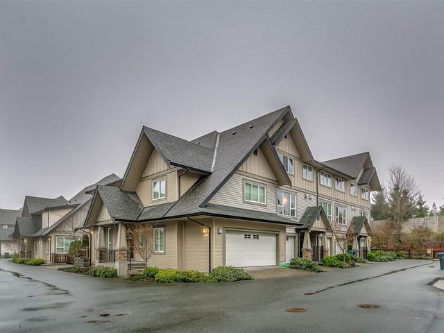 Townhouse for sale in Surrey, South Surrey White Rock, 211 2501 161a Street, 263174170 | Realtylink.org