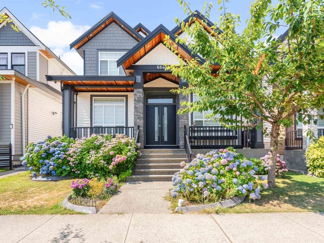 House for sale in Surrey, Surrey, 6647 121a Street, 263174194 | Realtylink.org