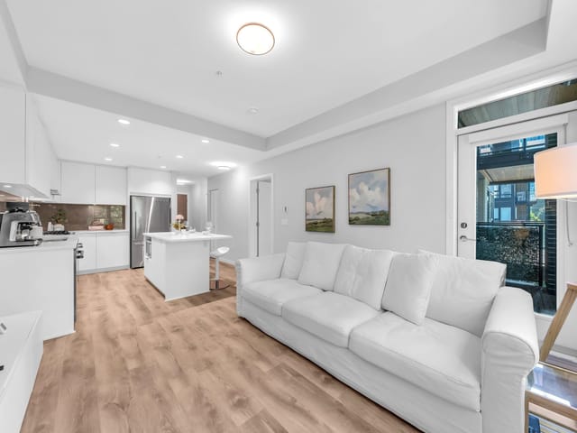 Apartment for sale in Coquitlam, Coquitlam, 305 615 Cottonwood Avenue, 263174206 | Realtylink.org