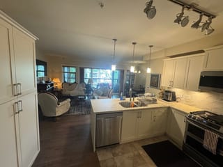 Apartment for sale in Surrey, South Surrey White Rock, 409 3535 146a Street, 263174245 | Realtylink.org