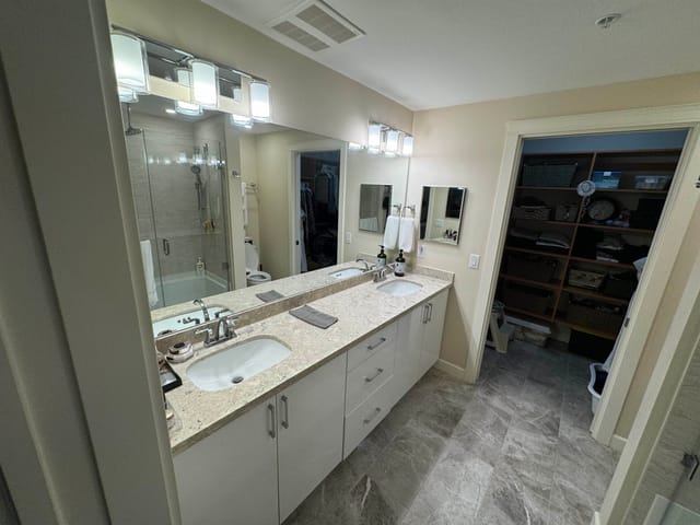 Apartment for sale in Surrey, South Surrey White Rock, 409 3535 146a Street, 263174245 | Realtylink.org