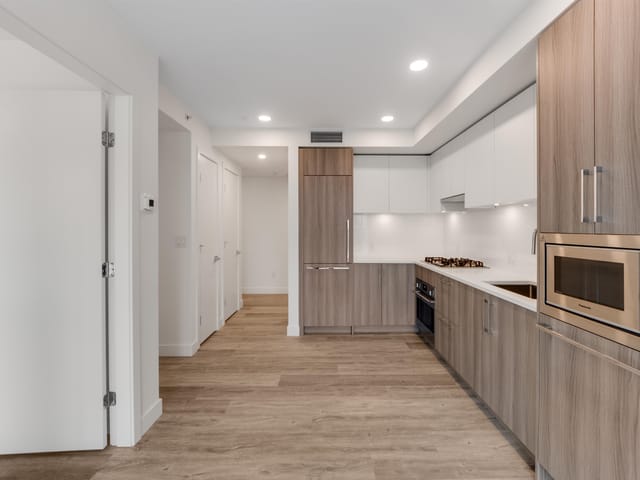 Apartment for rent in Surrey, North Surrey, 12XX 9675 King George Boulevard, 263174331 | Realtylink.org