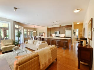 Apartment for sale in Surrey, South Surrey White Rock, 108 3355 Rosemary Heights Drive, 263174356 | Realtylink.org
