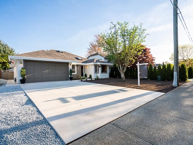 House for sale in Surrey, North Surrey, 15512 112 Avenue, 263174397 | Realtylink.org