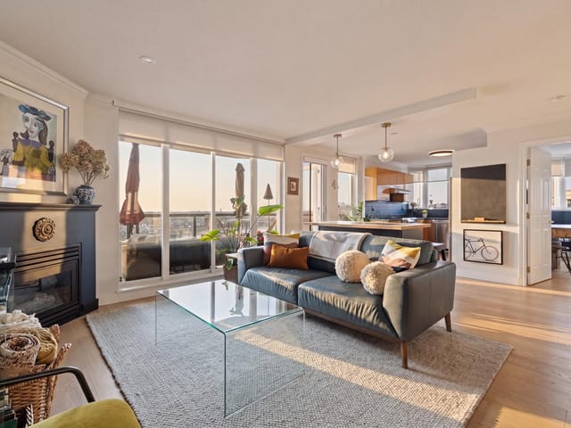Apartment for sale in New Westminster, New Westminster, 1208 10 Laguna Court, 263174461 | Realtylink.org