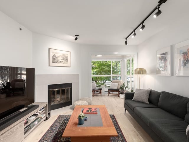 Apartment for sale in Vancouver, Vancouver East, 203 2272 Dundas Street, 263174484 | Realtylink.org