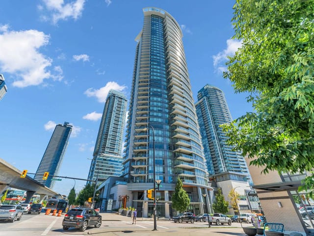 Apartment for sale in Burnaby, Burnaby North, 910 2008 Rosser Avenue, 263174537 | Realtylink.org