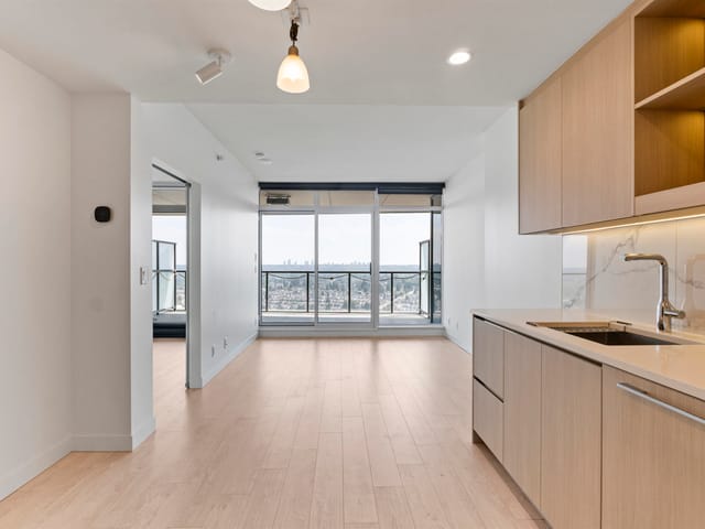 Apartment for sale in Burnaby, Burnaby North, 4108 4890 Lougheed Highway, 263174541 | Realtylink.org
