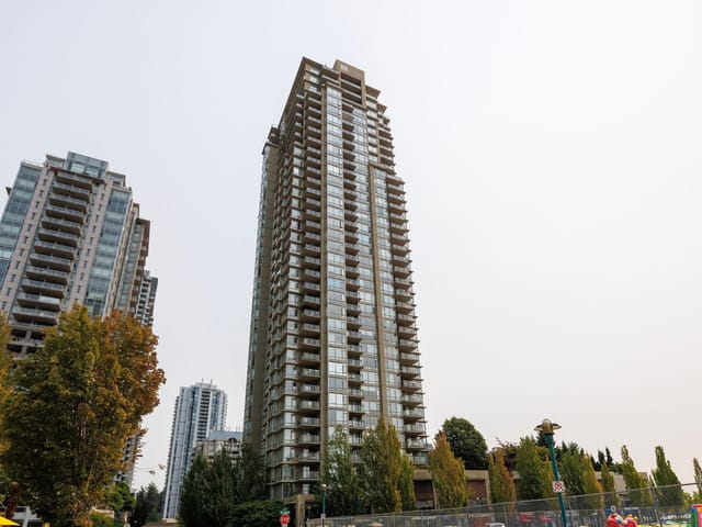 Apartment for sale in Coquitlam, Coquitlam, 3704 2980 Atlantic Avenue, 263174617 | Realtylink.org