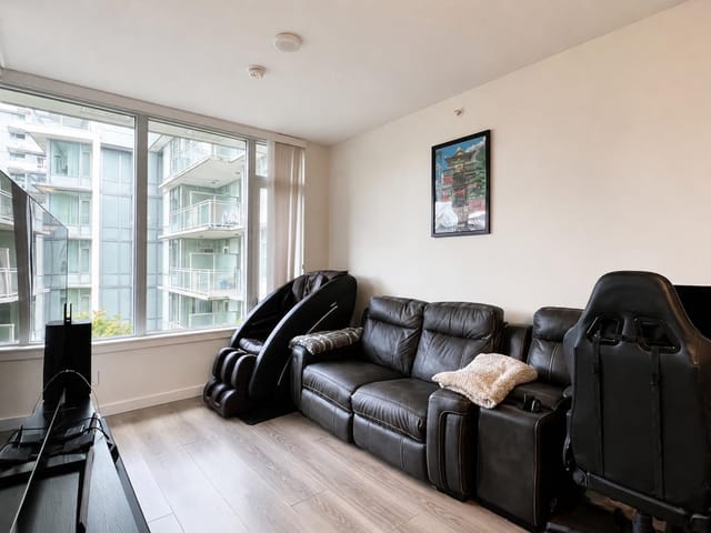 Apartment for sale in Richmond, Richmond, 703 3333 Sexsmith Road, 263174672 | Realtylink.org