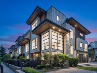 Townhouse for sale in Surrey, South Surrey White Rock, 17 15688 28 Avenue, 263174687 | Realtylink.org