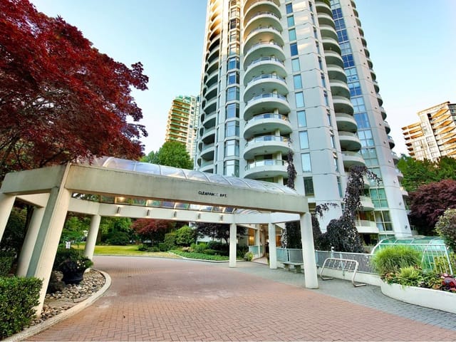 Apartment for sale in Burnaby, Burnaby South, 105 6188 Patterson Avenue, 263174751 | Realtylink.org