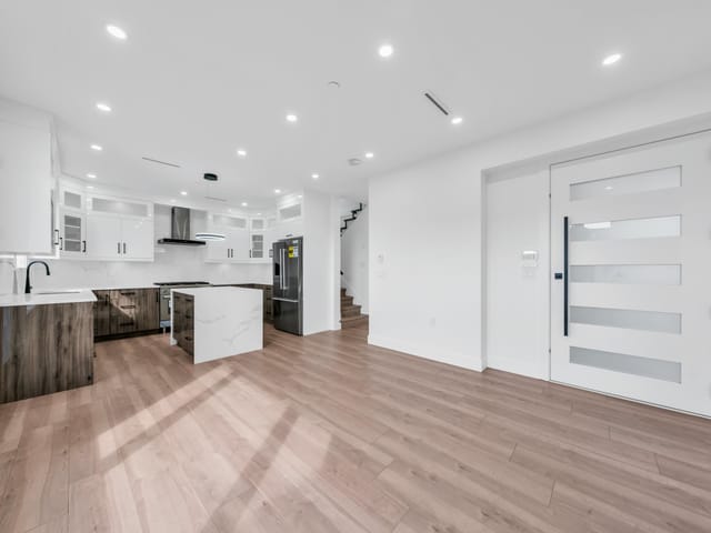 1/2 Duplex for sale in Vancouver, Vancouver East, 2 3344 Adanac Street, 263174954 | Realtylink.org