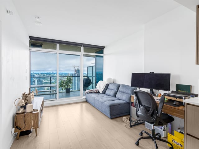 Apartment for sale in Burnaby, Burnaby North, 3910 4880 Lougheed Highway, 263175051 | Realtylink.org