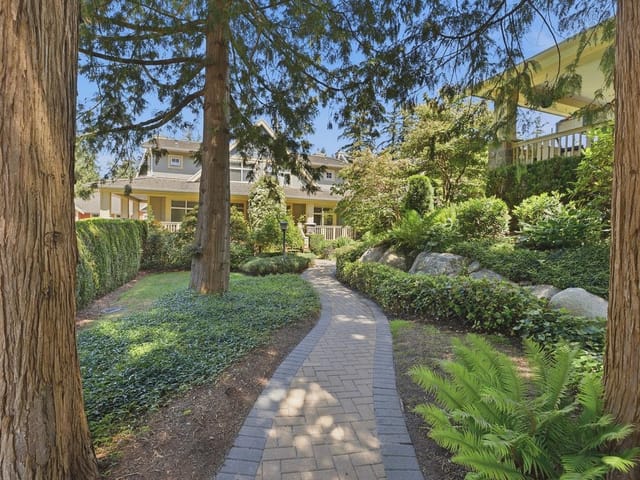 Townhouse for sale in Surrey, South Surrey White Rock, 16 15255 36 Avenue, 263175065 | Realtylink.org