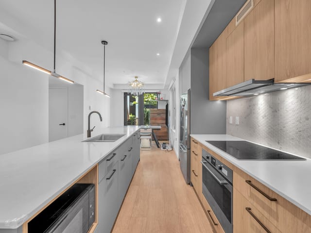 Townhouse for sale in Coquitlam, Coquitlam, 404 606 Foster Avenue, 263175068 | Realtylink.org