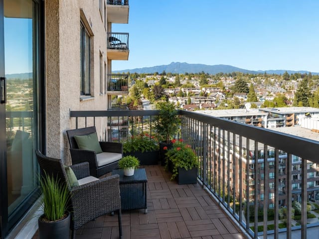 Apartment for sale in North Vancouver, North Vancouver, 1607 145 St. Georges Avenue, 263175071 | Realtylink.org