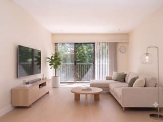 Apartment for sale in White Rock, South Surrey White Rock, 208 15020 North Bluff Road, 263175085 | Realtylink.org