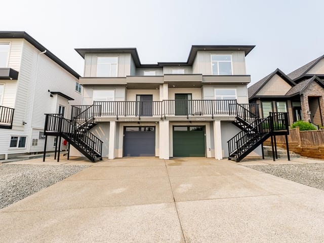 1/2 Duplex for sale in Surrey, Cloverdale, 102 18573 56 Avenue, 263175118 | Realtylink.org