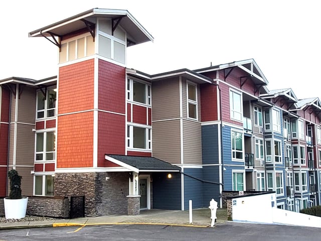 Apartment for sale in Abbotsford, Abbotsford, 409 2242 Whatcom Road, 263175122 | Realtylink.org