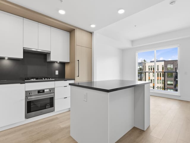 Apartment for sale in Vancouver, Vancouver East, 504 2268 E Broadway, 263175169 | Realtylink.org