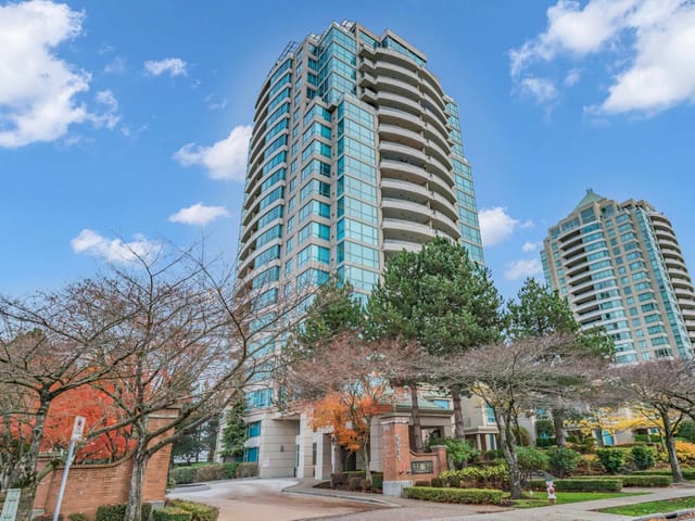 Apartment for sale in Burnaby, Burnaby South, 802 6611 Outhoaks Crescent, 263175238 | Realtylink.org