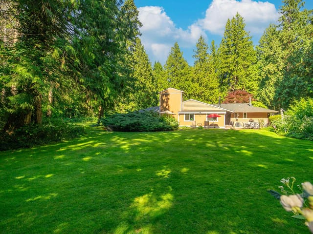 House for sale in Surrey, South Surrey White Rock, 13425 Woodcrest Drive, 263175239 | Realtylink.org