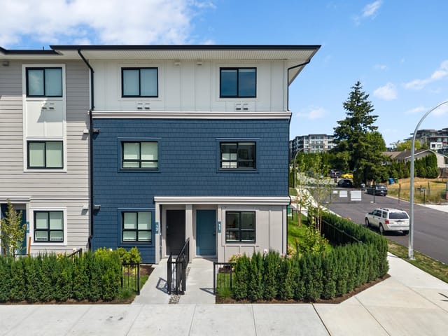 Townhouse for sale in Abbotsford, Abbotsford, 10 33520 Kingston Avenue, 263175261 | Realtylink.org