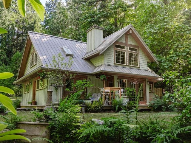 House for sale in Roberts Creek, Sunshine Coast, 2867 Lower Road, 263175329 | Realtylink.org